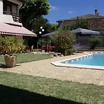 Otel L'etape Gasconne 2*