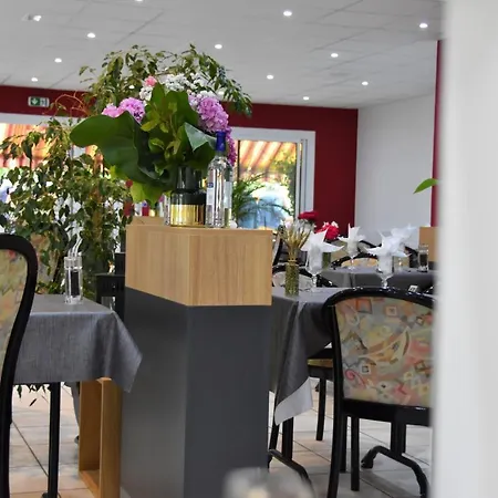 Otel L'etape Gasconne 2*
